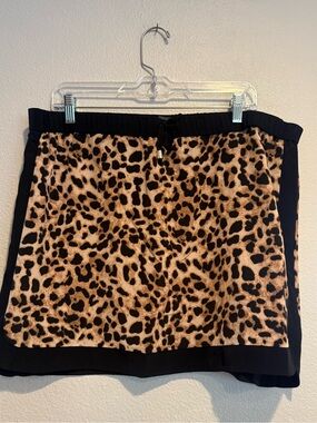 Vince Camuto Leopard Print Mini Skirt in Tan and Black XL